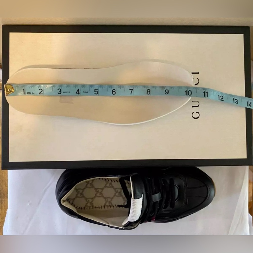 **EUC** Gucci Rhyton Iridescent Logo Sneakers - Picture 7 of 9